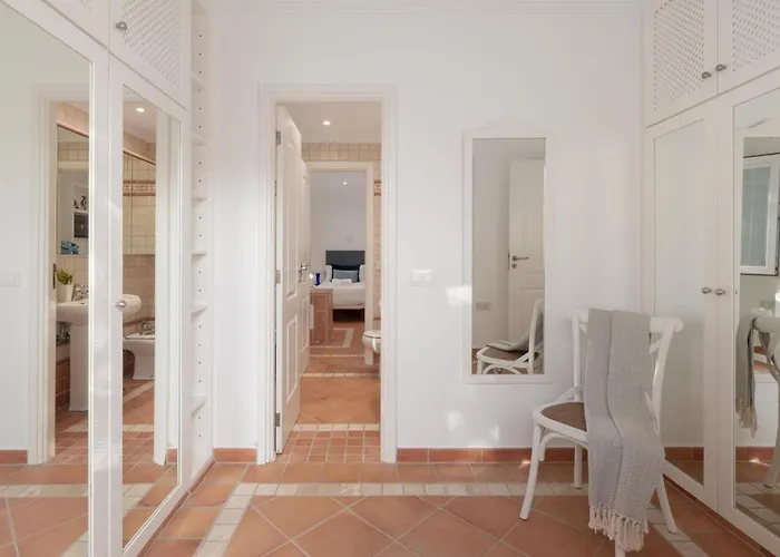 Estrella Del Mar Obsidian * كالاو سالفاجي